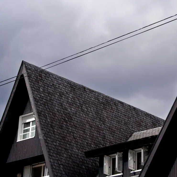 Asphalt Roofing 101: A Comprehensive Guide to Materials, Styles, and Benefits