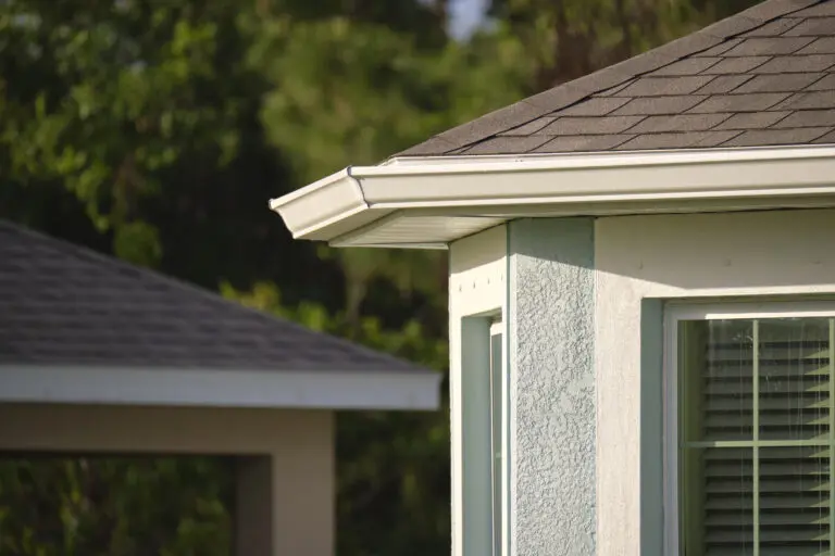 The Ultimate Guide to Understanding Seamless Gutters