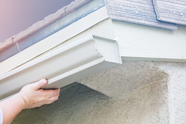 Seamless Rain Gutter Installation Guide: Tools, Tips & DIY Instructions for Homeowners
